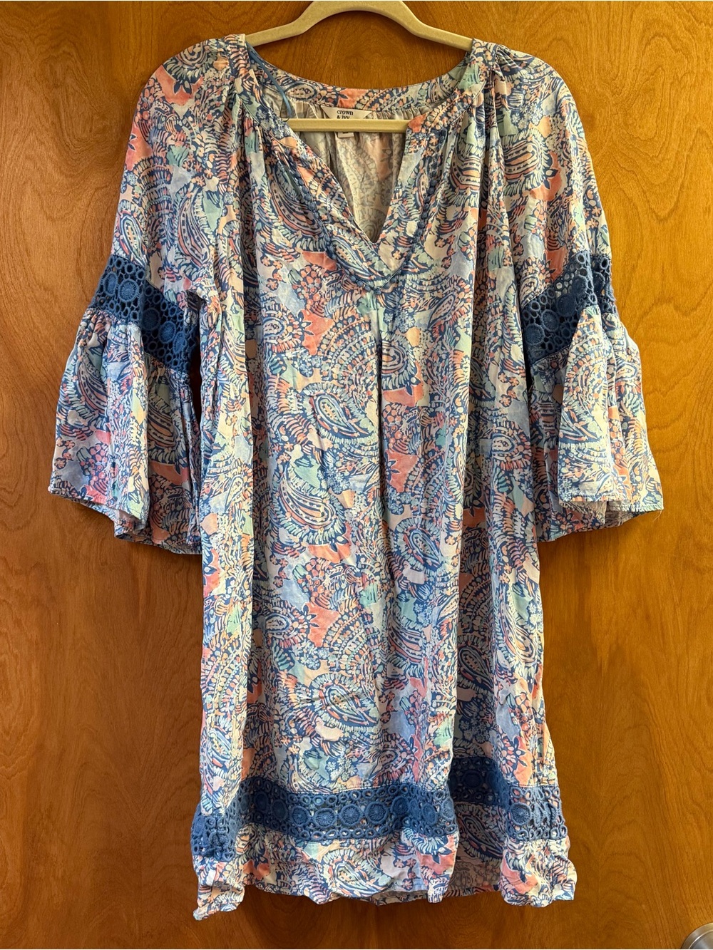 Crown & Ivy Paisley Bell Sleeve Shift Dress Women’s Size Medium Blue